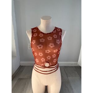 Small floral mesh cropped shirt